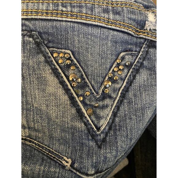 Vigoss Women's Denim Capri Pants Size 7 Cropped Embellished Distressed Cuffs EUC - Picture 6 of 9